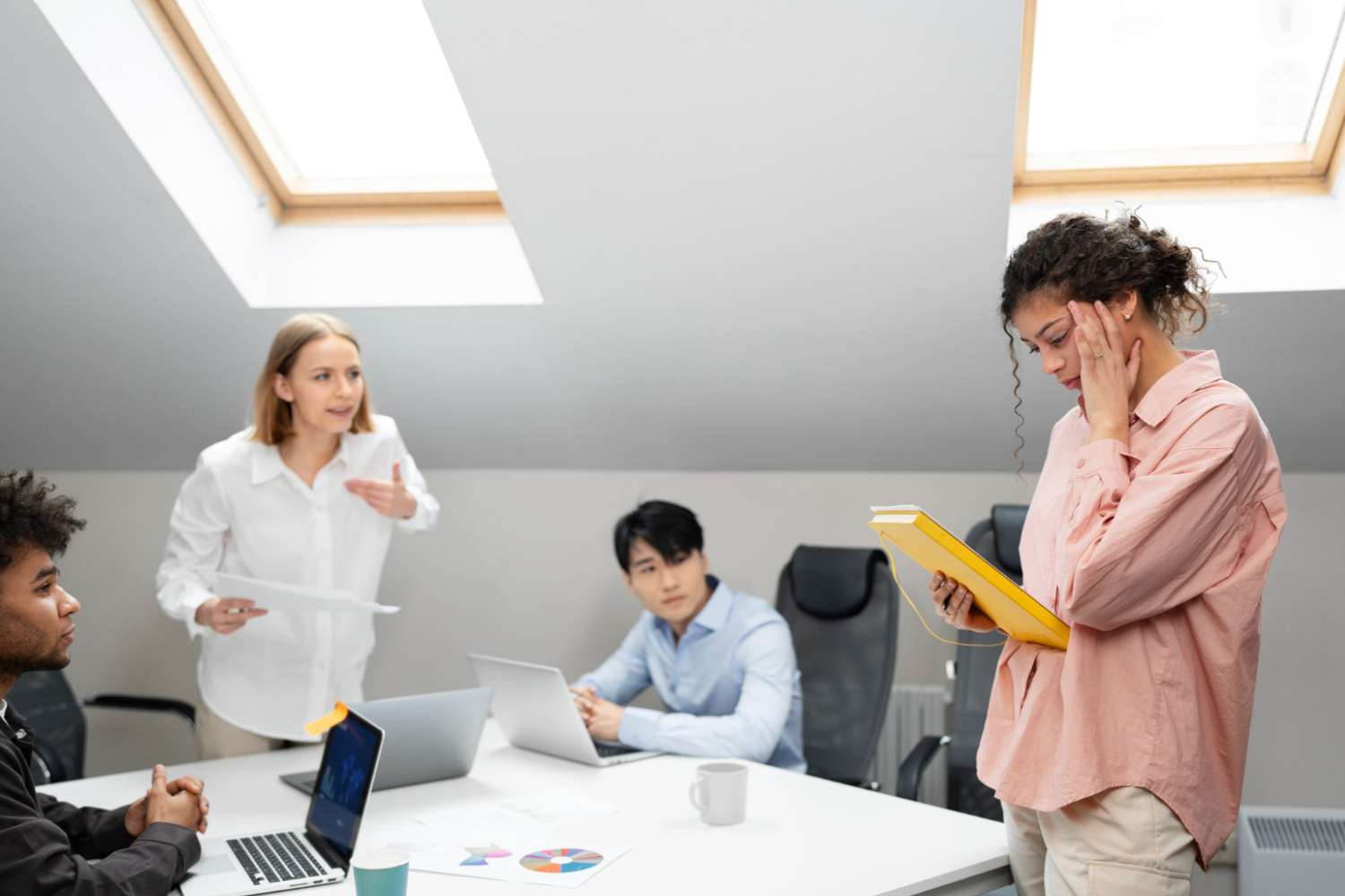 ¿Cómo prevenir un ambiente laboral hostil?